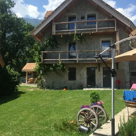 Au Bon Endroit